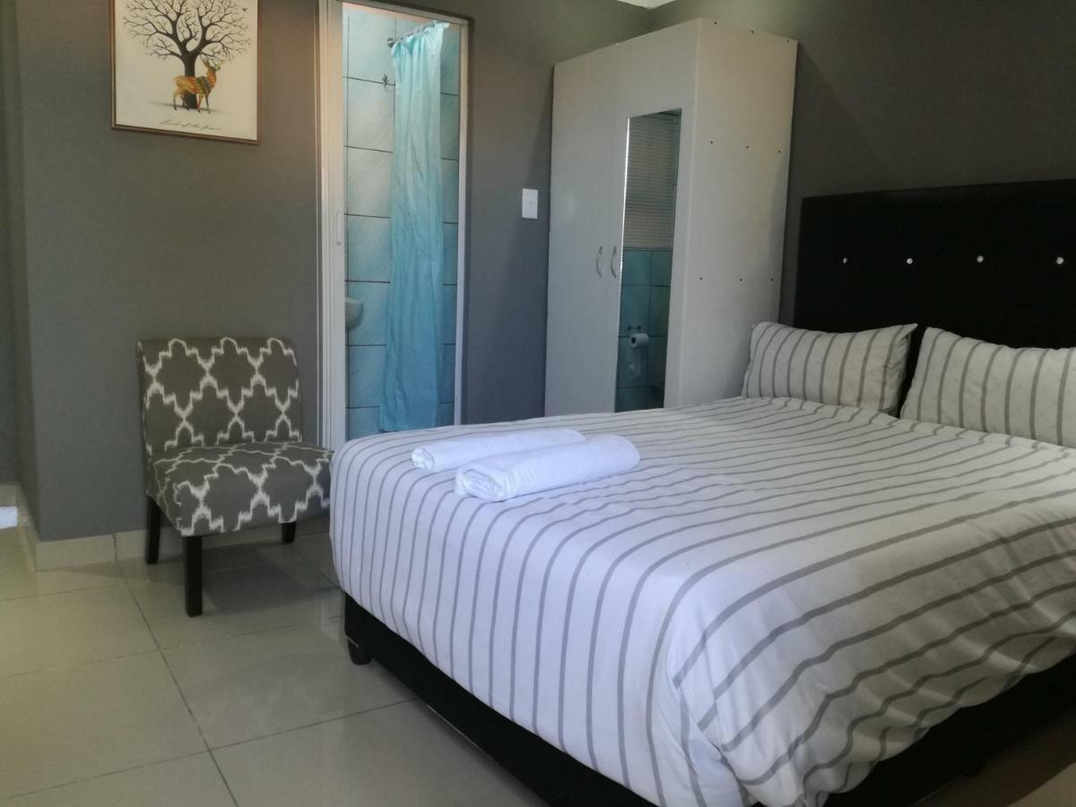 52 On Skool Guest house *