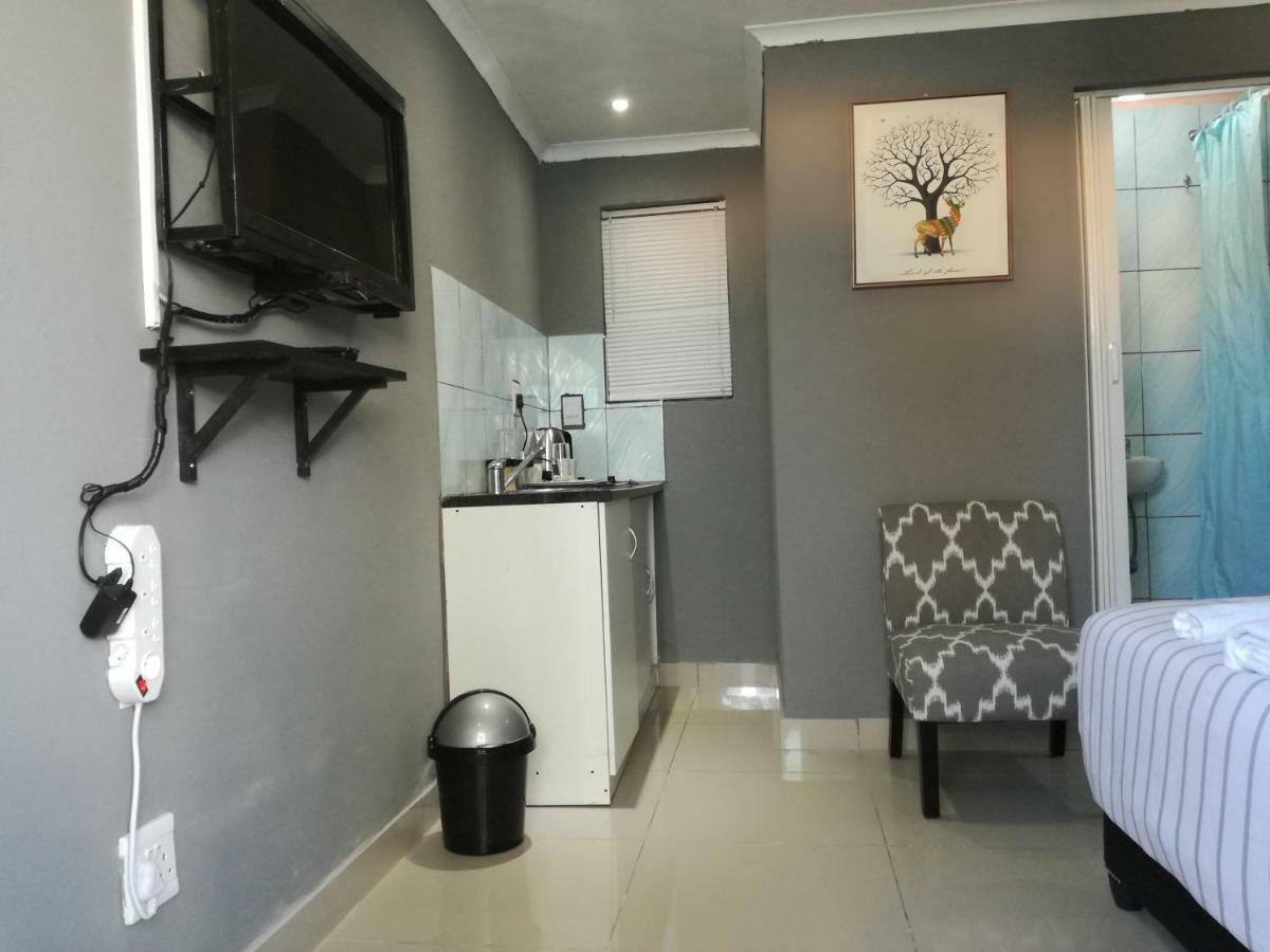 52 On Skool Guest house *
